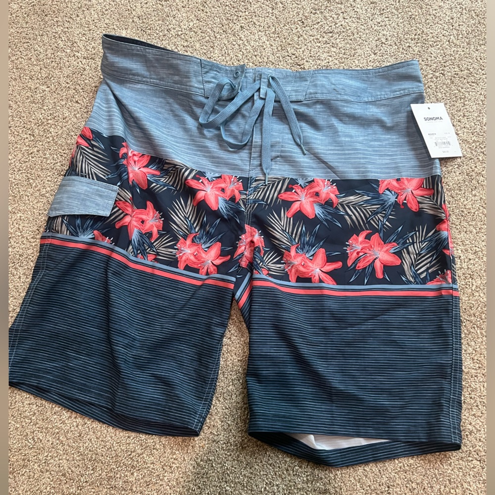 NEW Mens swim trunks